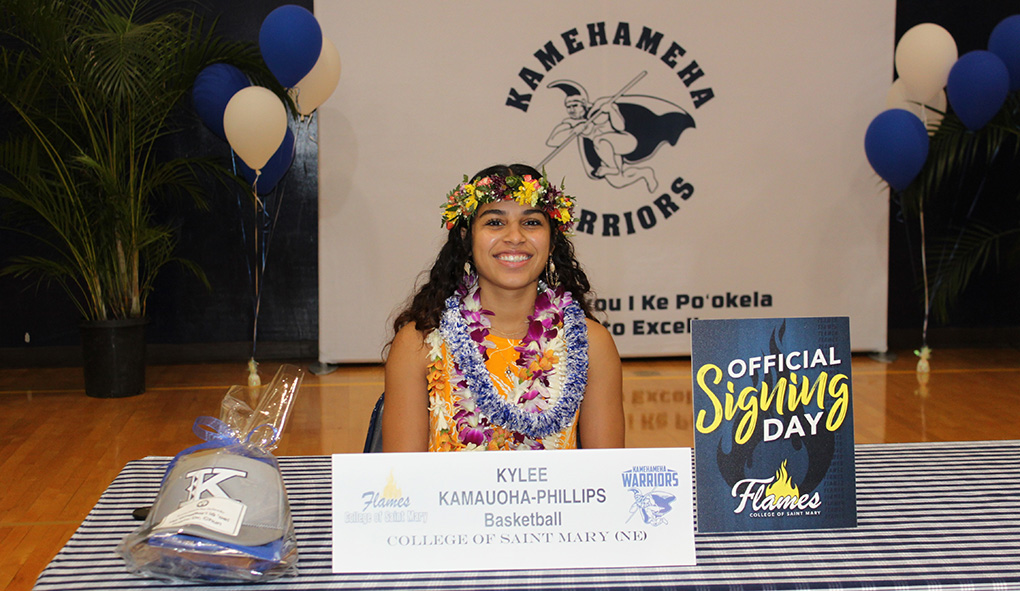 CSM basketball signs student-athlete from Hawaii