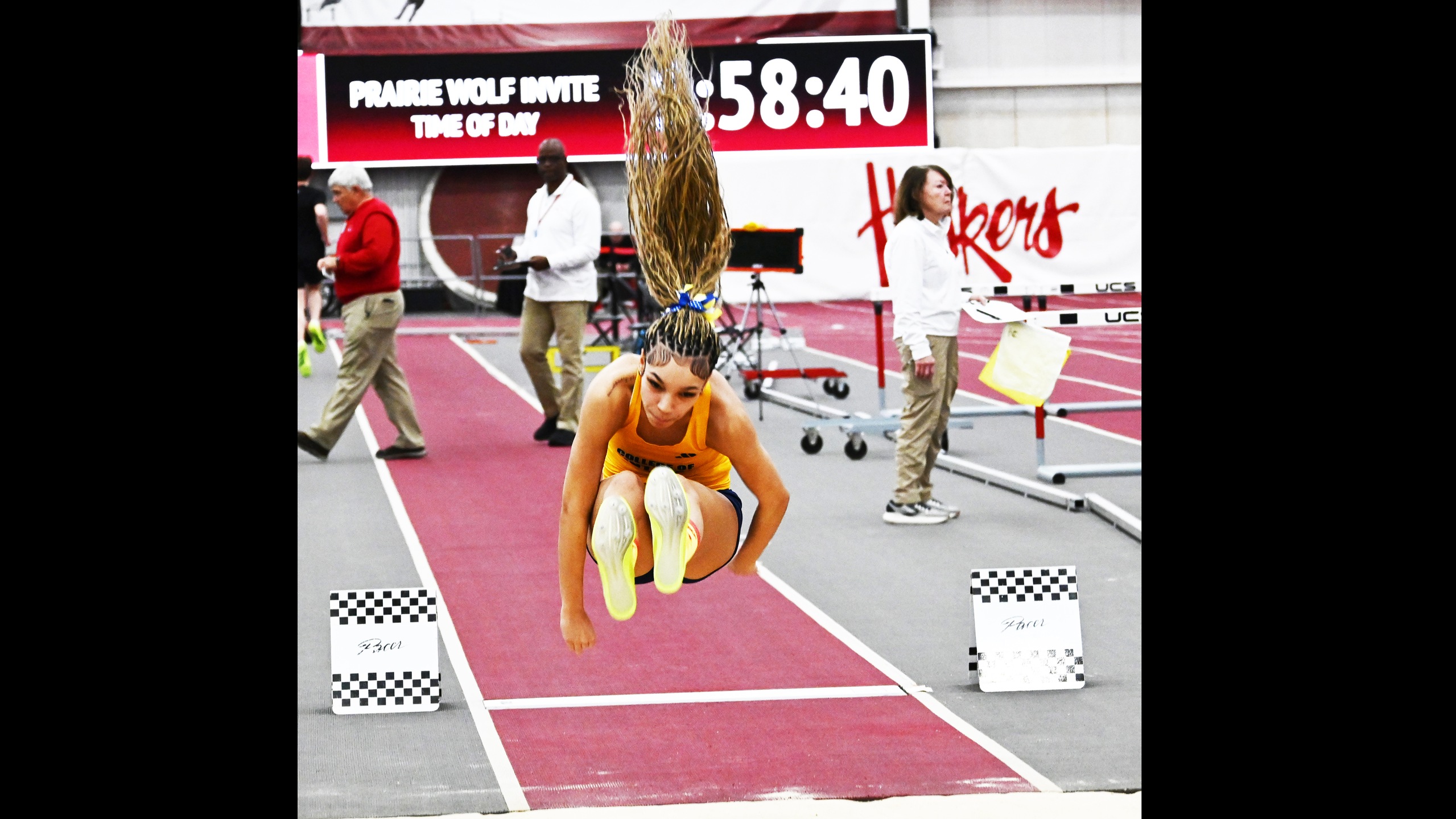 Flames qualify for indoor nationals in program-record 5 events