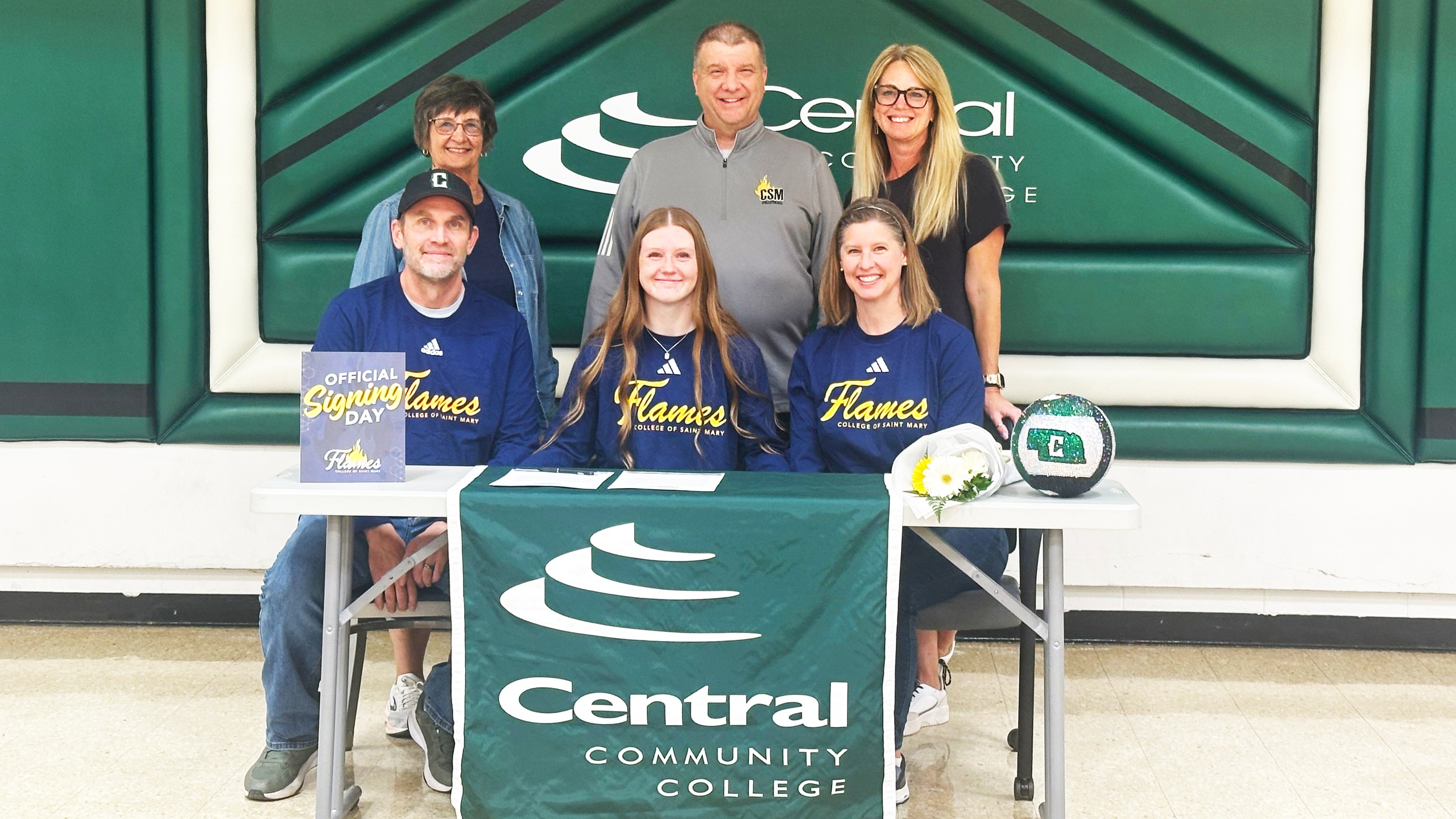 Johnson signs to join CSM volleyball program